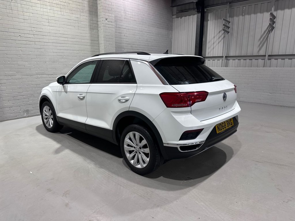 Used Volkswagen T-Roc 2018 for sale - 76173343: Photo 6