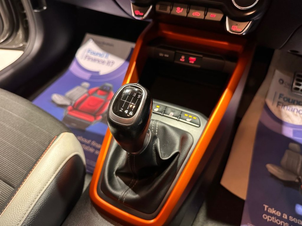 Used Kia Stonic 2018 for sale - 76595938: Photo 33