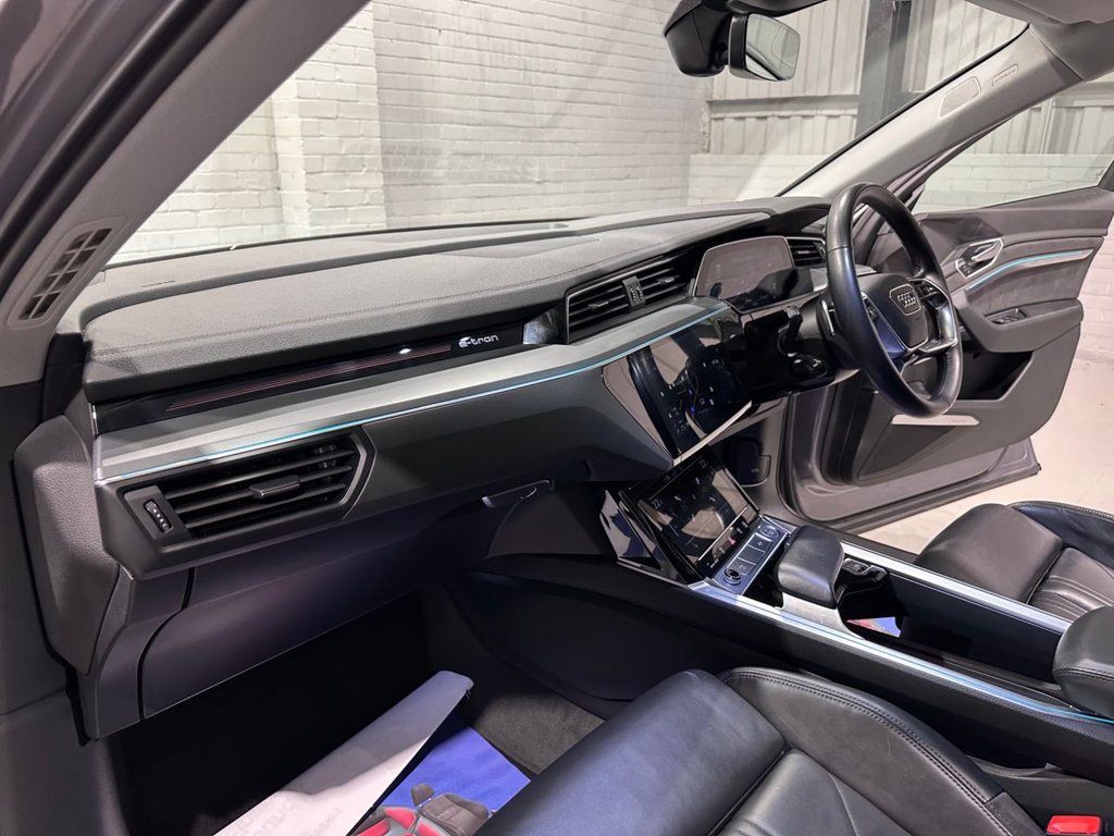 Used Audi e-tron 2020 for sale - 76368196: Photo 11