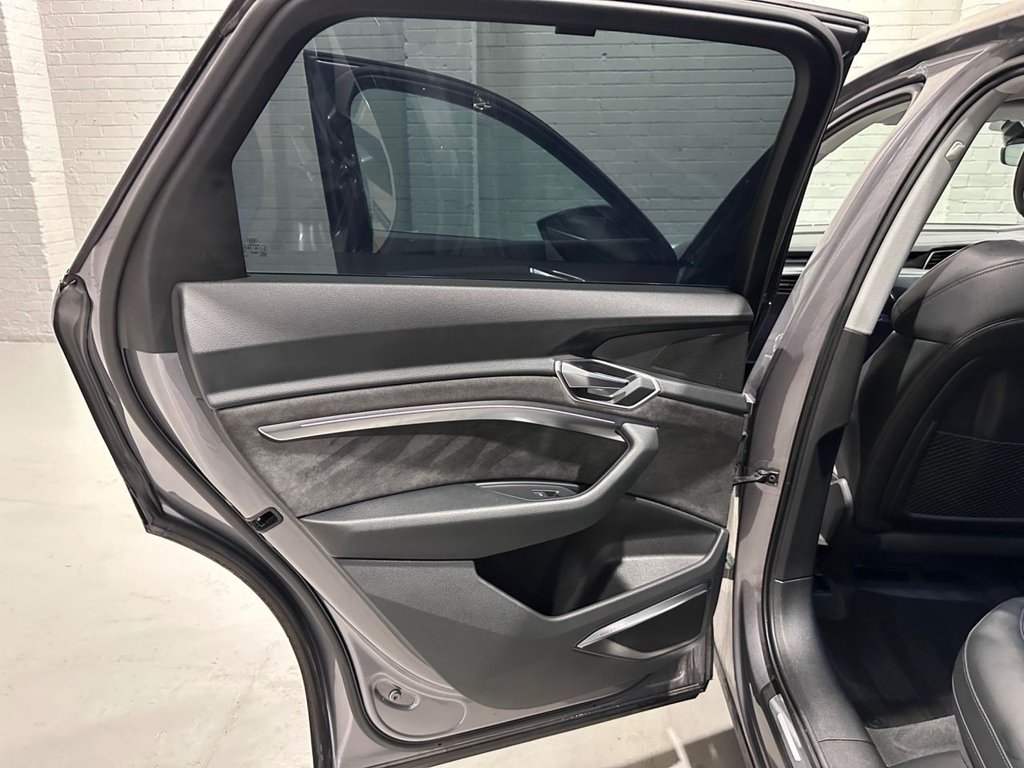 Used Audi e-tron 2020 for sale - 76368196: Photo 41