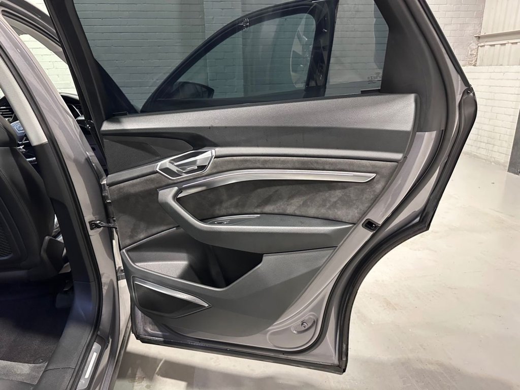 Used Audi e-tron 2020 for sale - 76368196: Photo 42