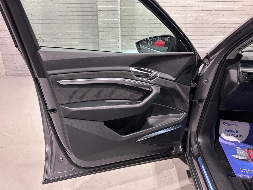Used Audi e-tron 2020 for sale - 76368196: Photo 43