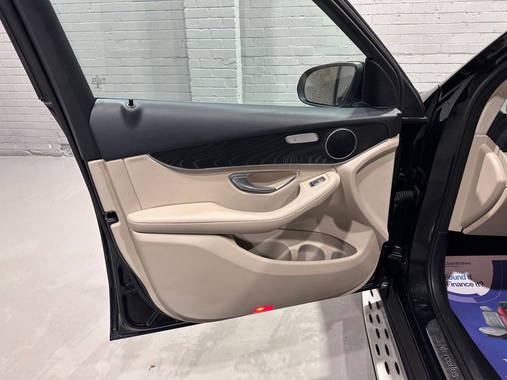 Used Mercedes-Benz GLC 2016 for sale - 76280041: Photo 41