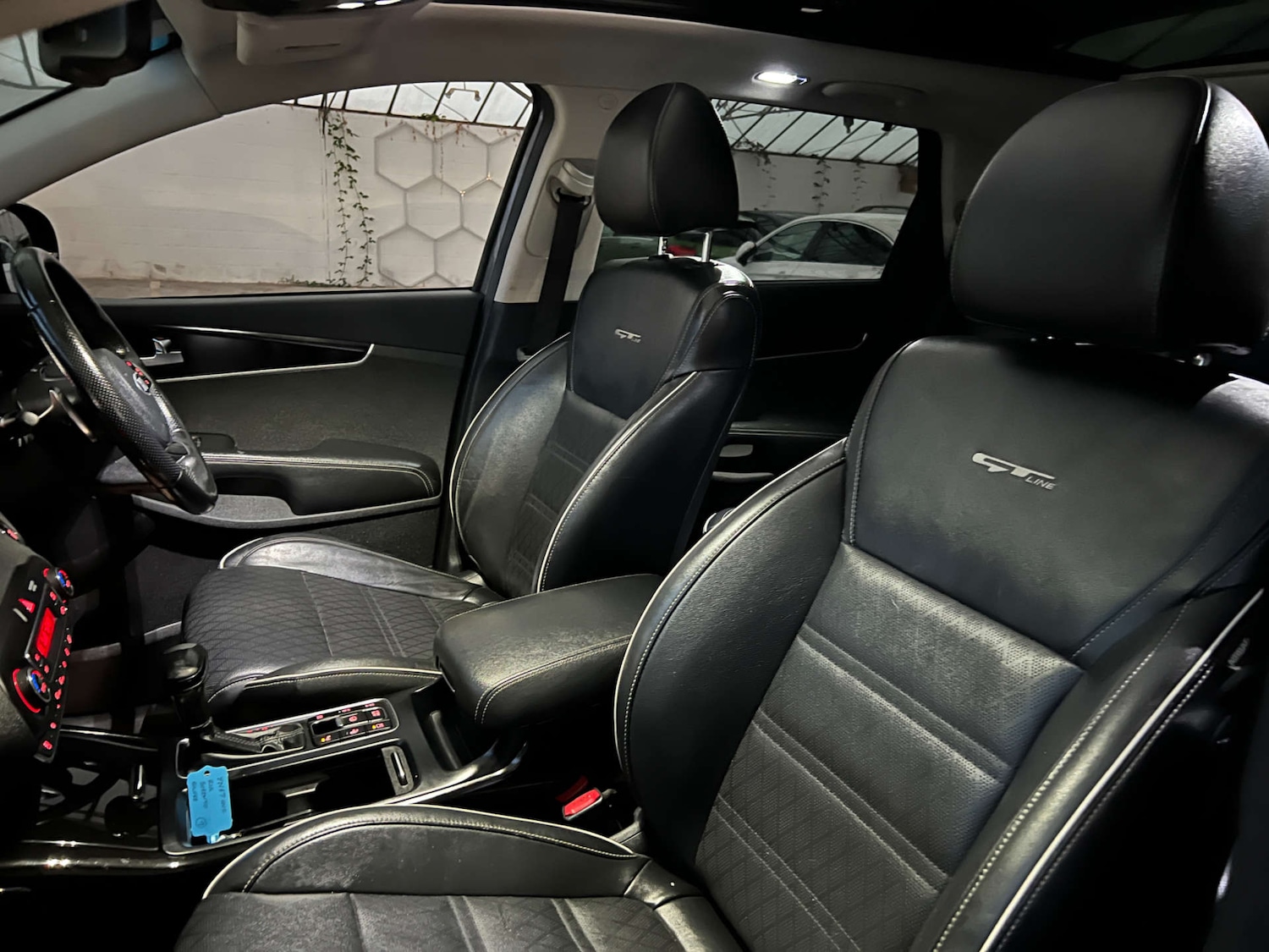 Used Kia Sorento 2018 for sale - 76339953: Photo 24