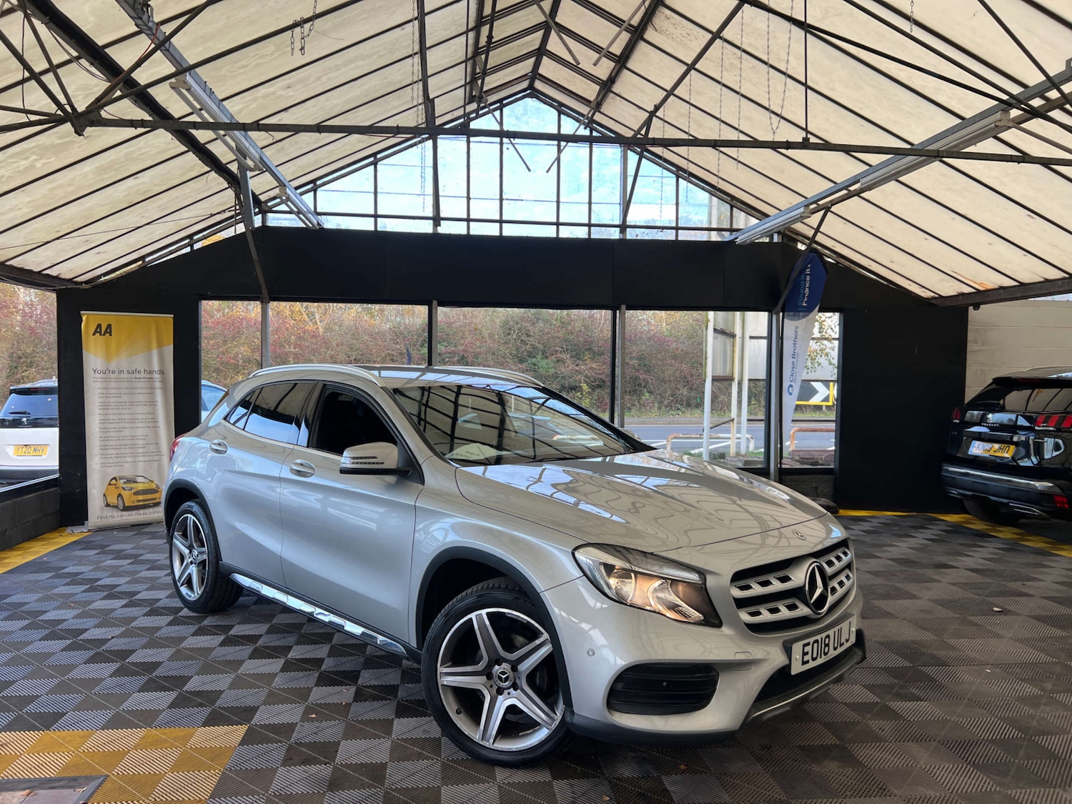 Used Mercedes-Benz GLA 2018 for sale - 76571352: Photo 1
