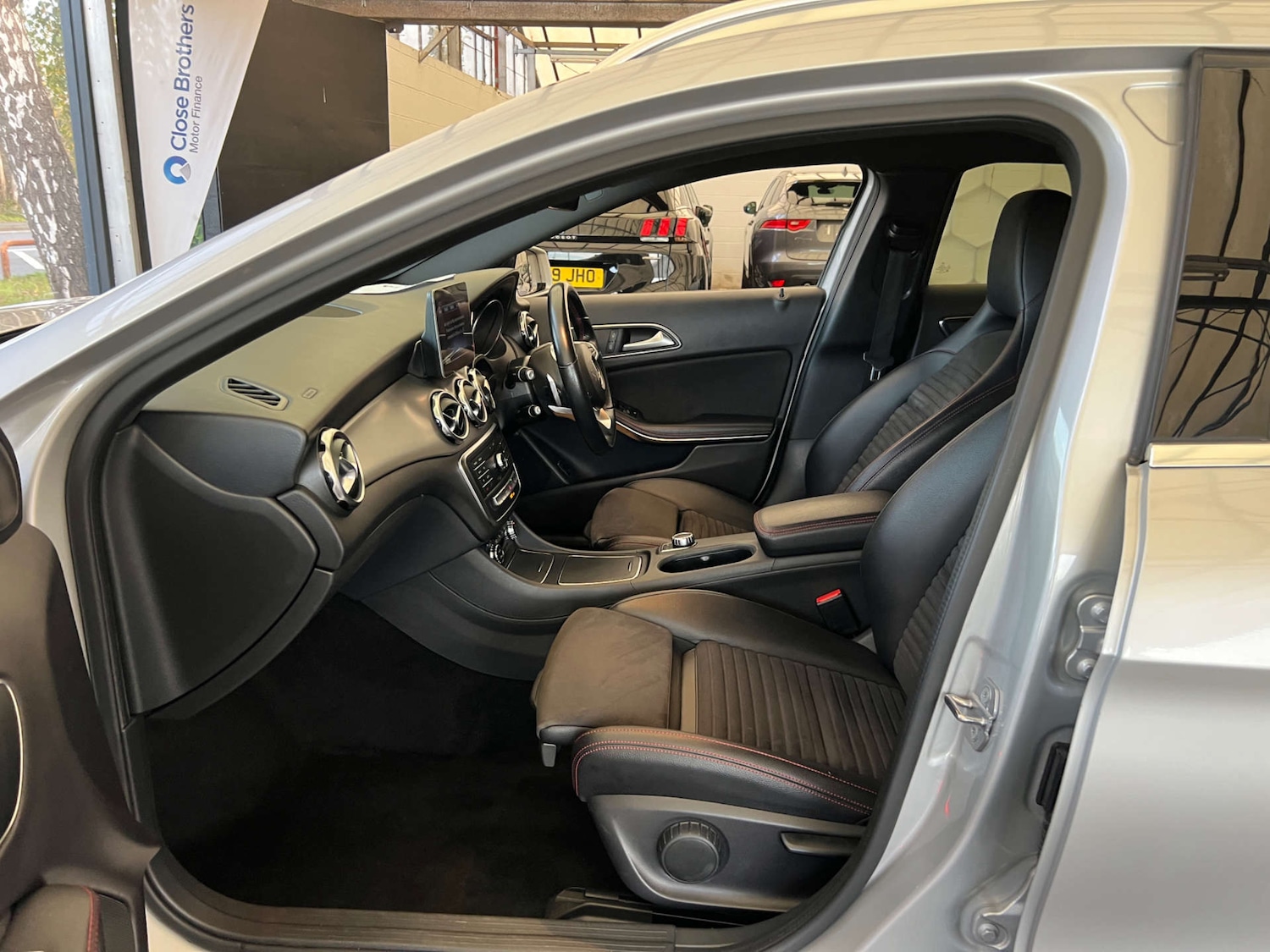 Used Mercedes-Benz GLA 2018 for sale - 76571352: Photo 23