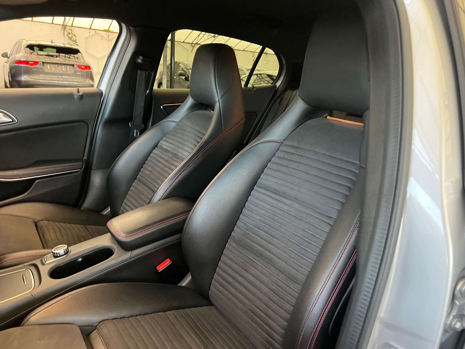 Used Mercedes-Benz GLA 2018 for sale - 76571352: Photo 24