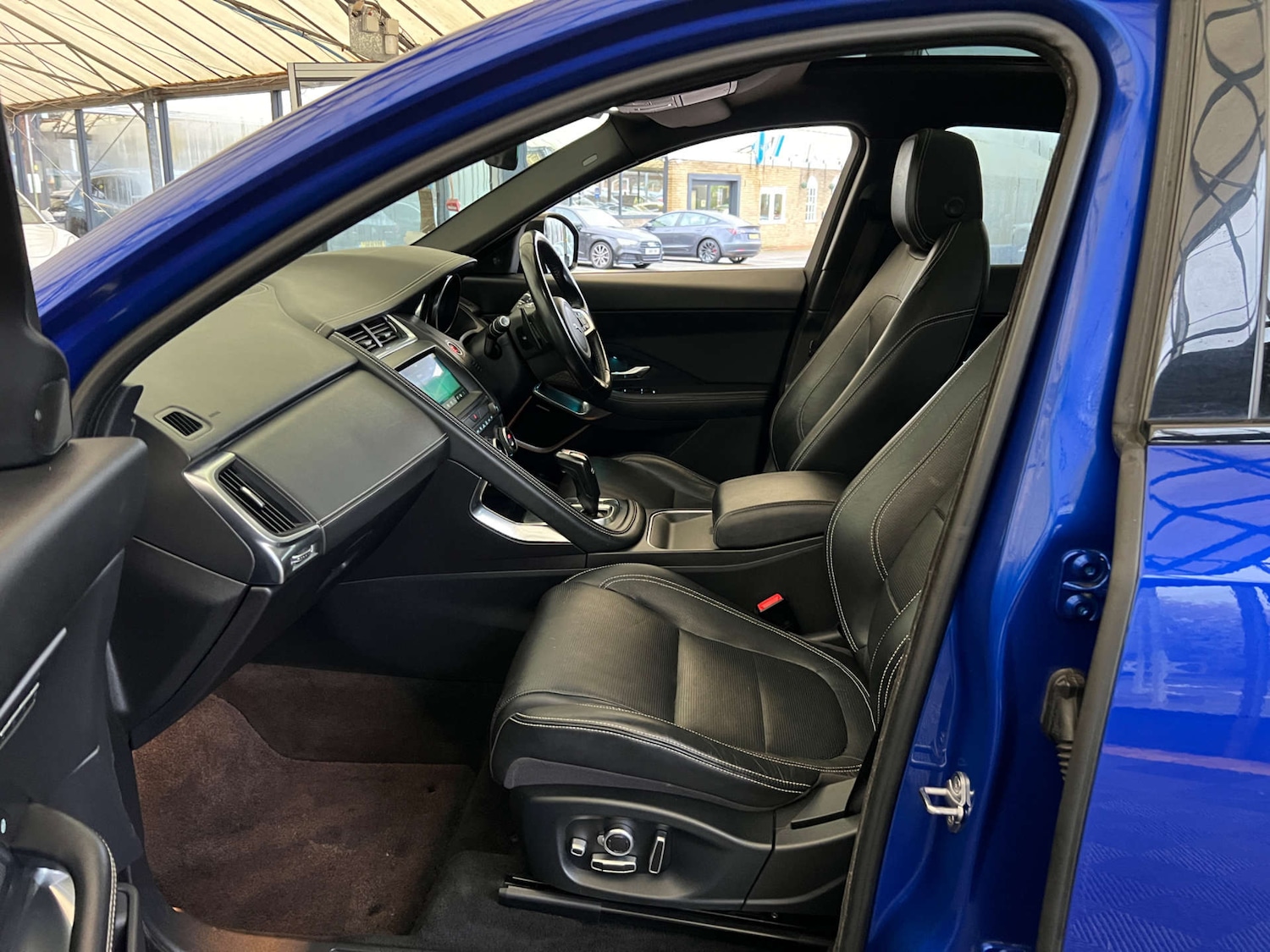 Used Jaguar E-Pace 2018 for sale - 76846805: Photo 25