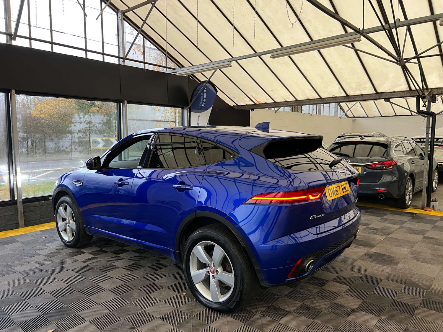 Used Jaguar E-Pace 2018 for sale - 76846805: Photo 5