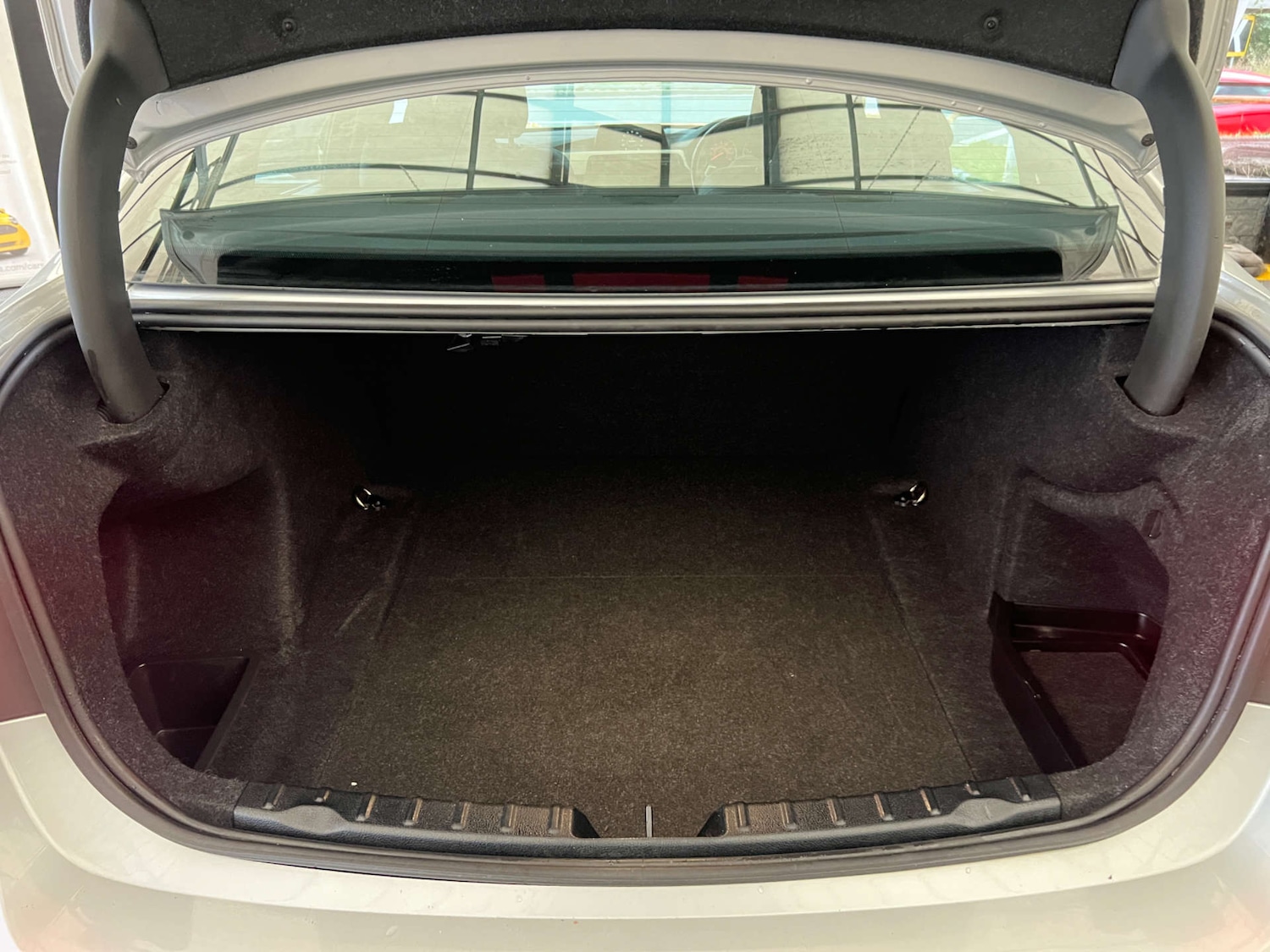 Used BMW 3 Series 2018 for sale - 76601517: Photo 29