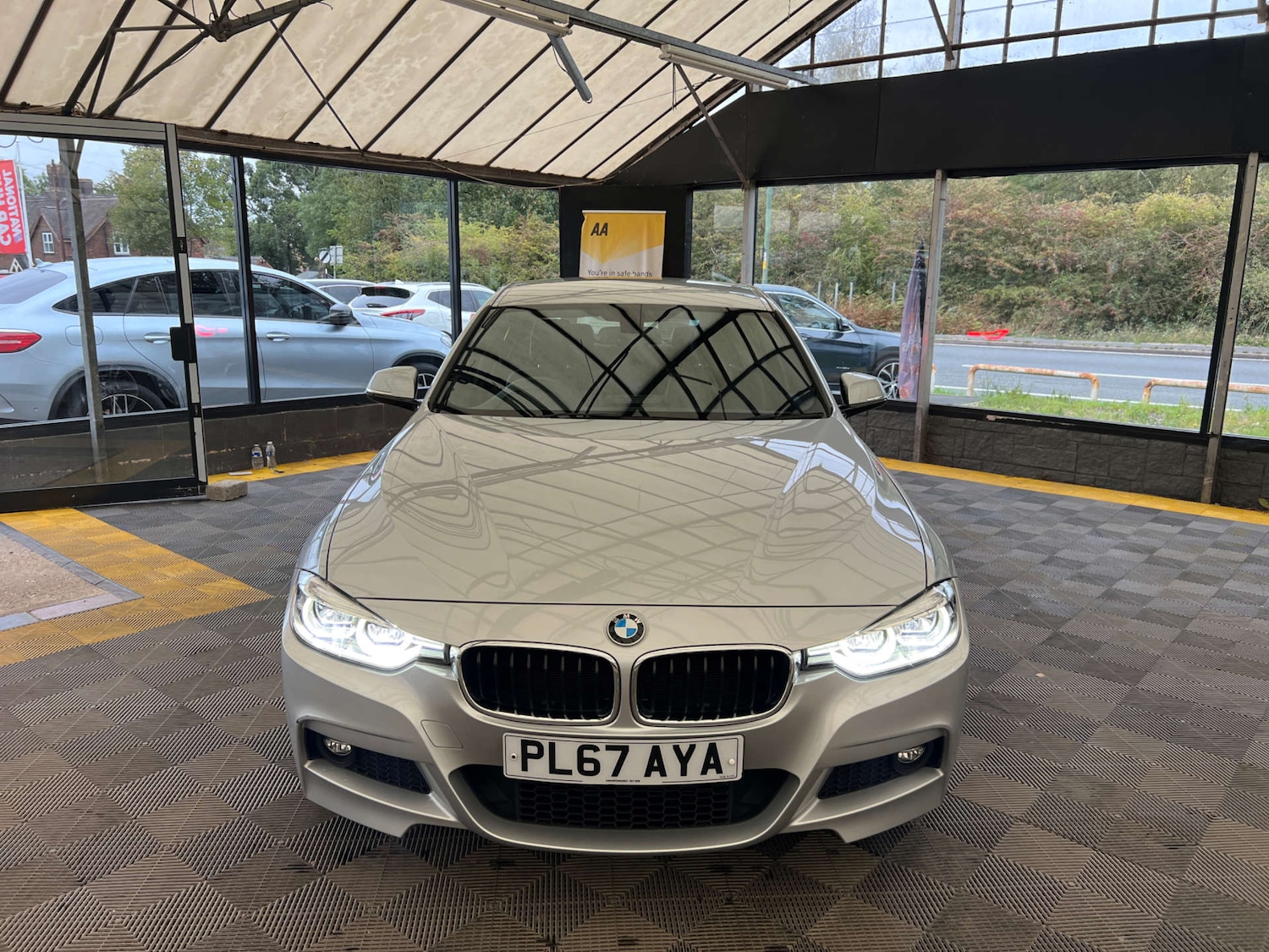 Used BMW 3 Series 2018 for sale - 76601517: Photo 3