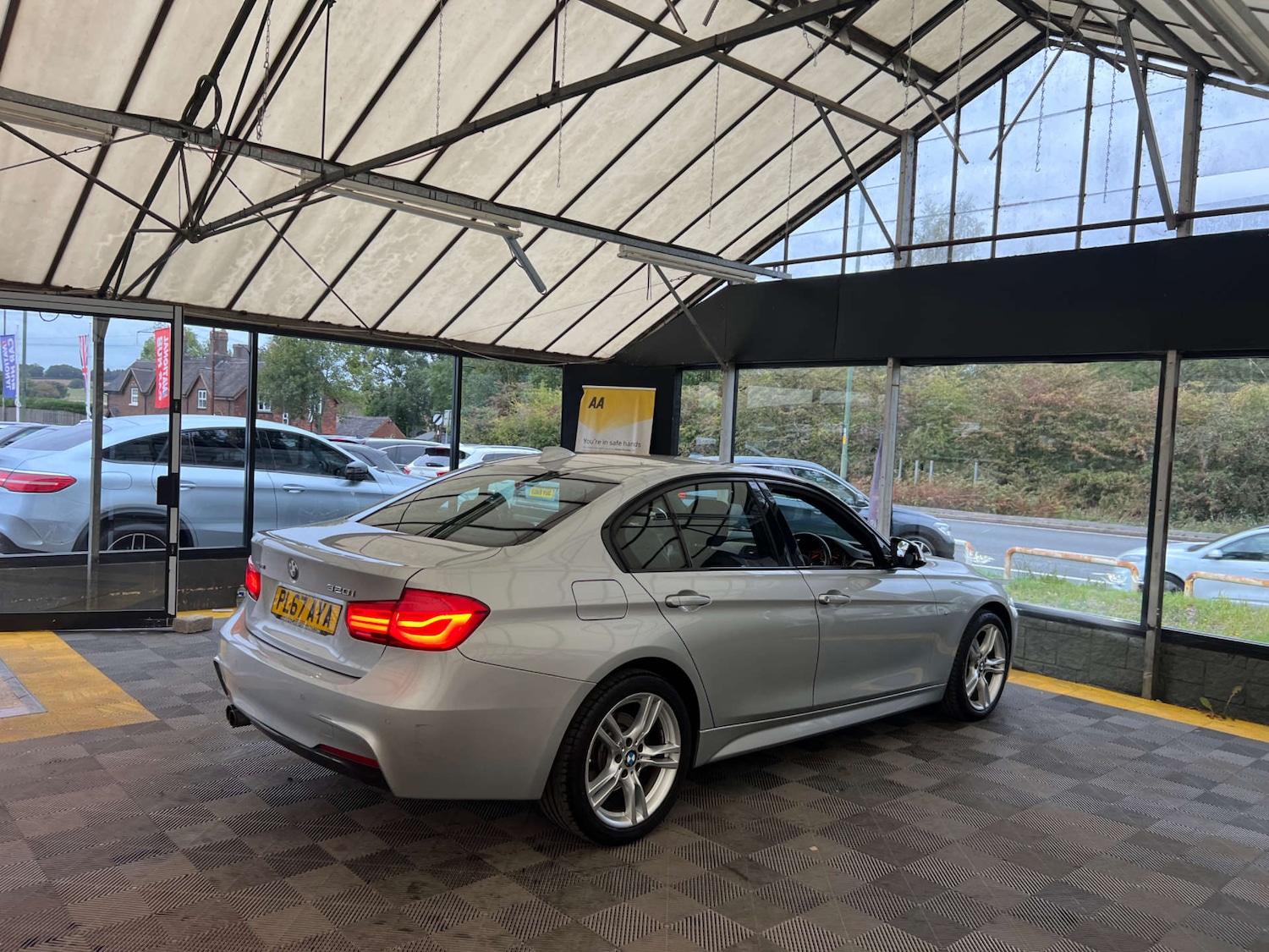 Used BMW 3 Series 2018 for sale - 76601517: Photo 7