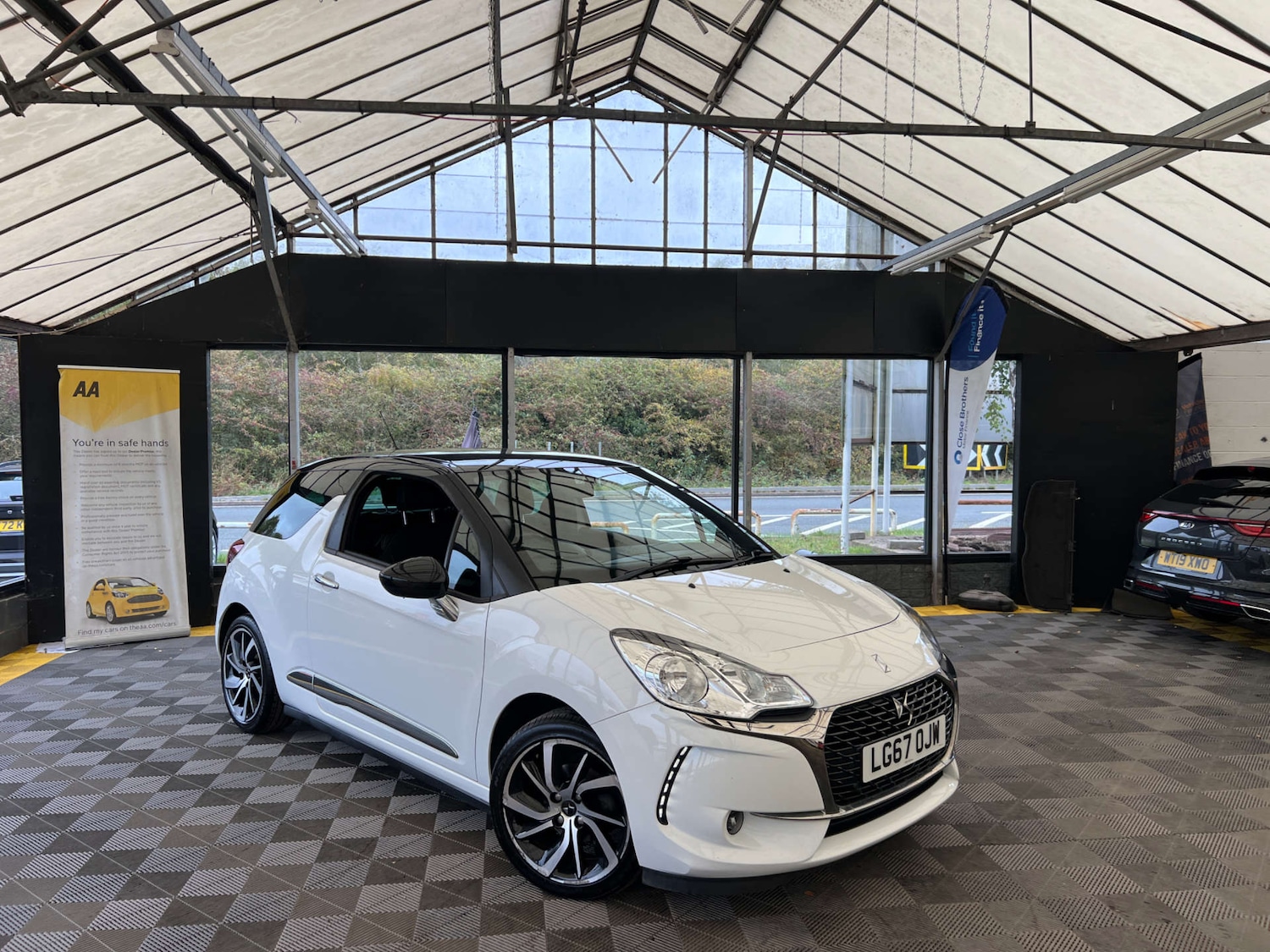 Used DS Automobiles DS 3 2017 for sale - 76231914: Photo 1