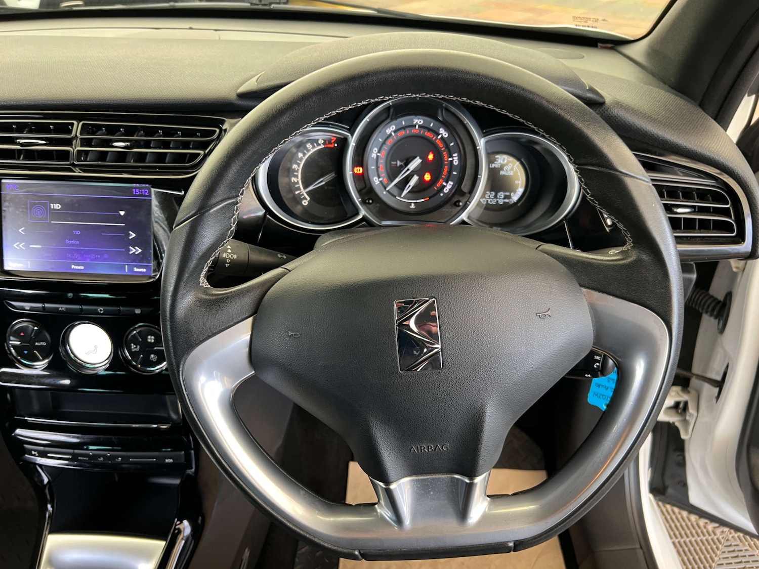 Used DS Automobiles DS 3 2017 for sale - 76231914: Photo 13