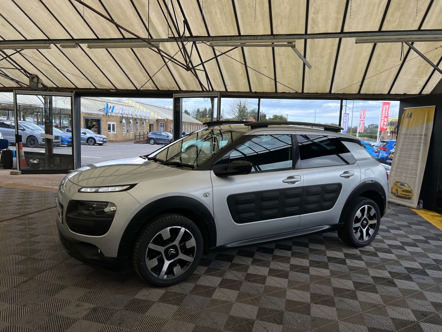 Used Citroen C4 Cactus 2016 for sale - 77704370: Photo 5