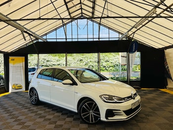 Used Volkswagen Golf 2017 for sale - 75654787: Photo