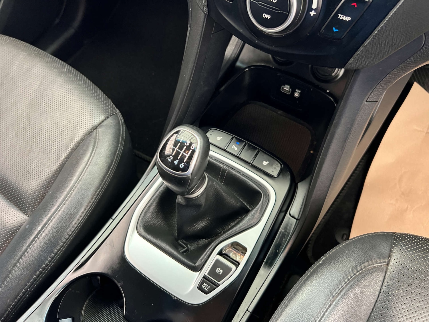 Used Hyundai Santa Fe 2018 for sale - 76591657: Photo 18