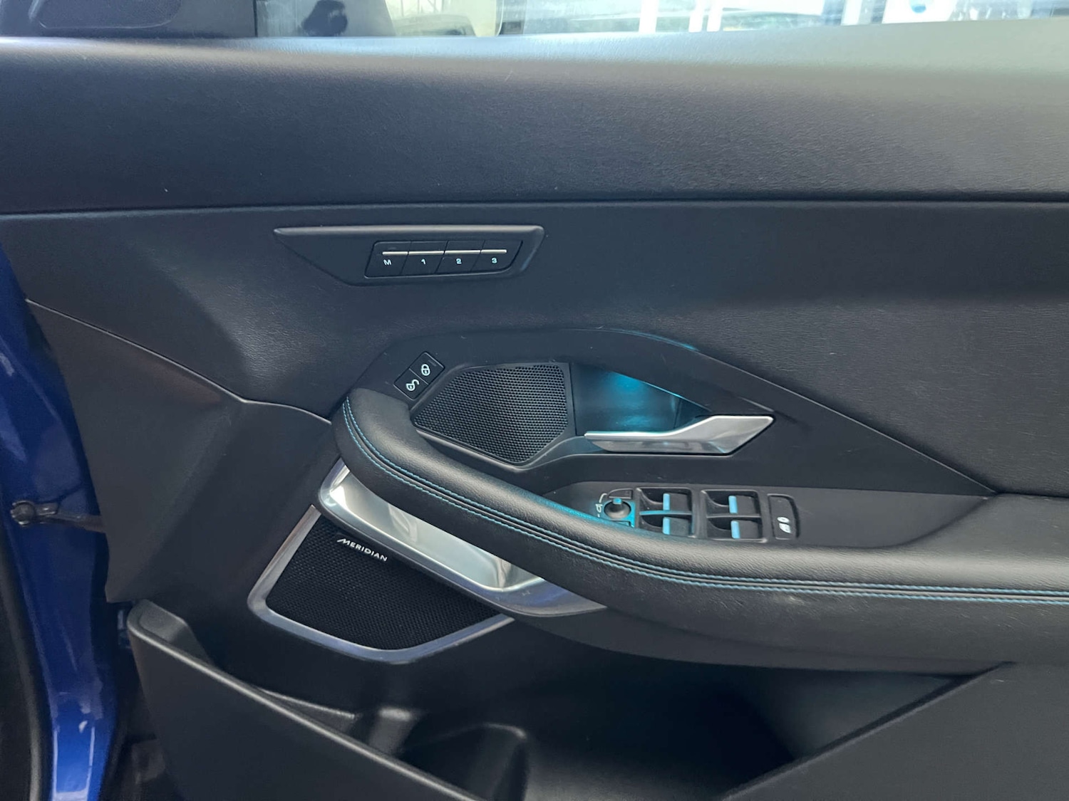 Used Jaguar E-Pace 2019 for sale - 77038515: Photo 12