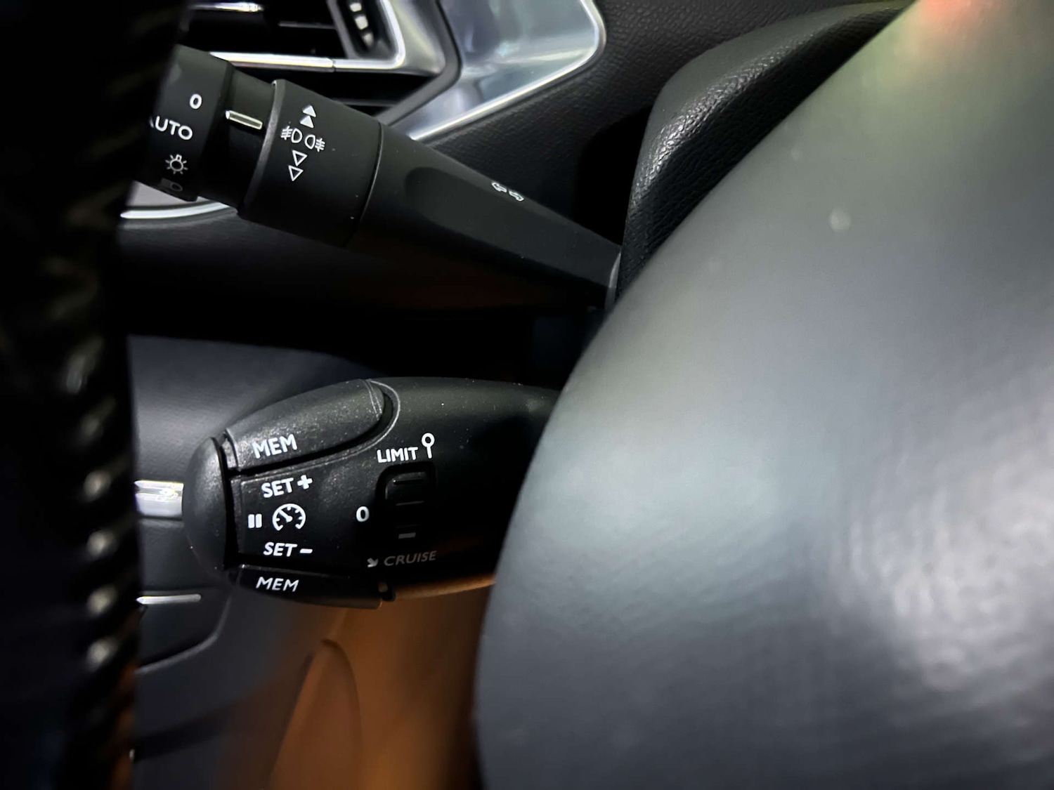 Used Peugeot 308 2016 for sale - 77073362: Photo 13