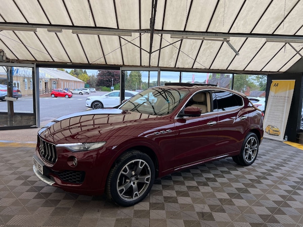 Used Maserati Levante 2017 for sale - 76231912: Photo 3