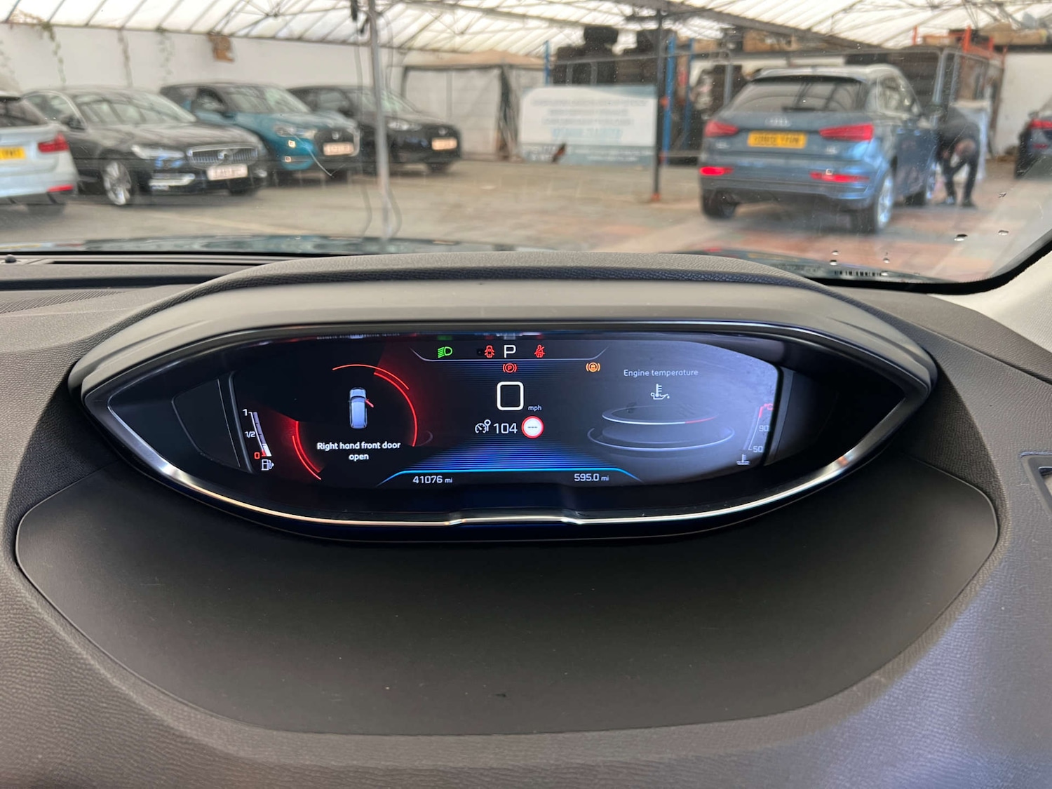 Used Peugeot 5008 2020 for sale - 76829865: Photo 14