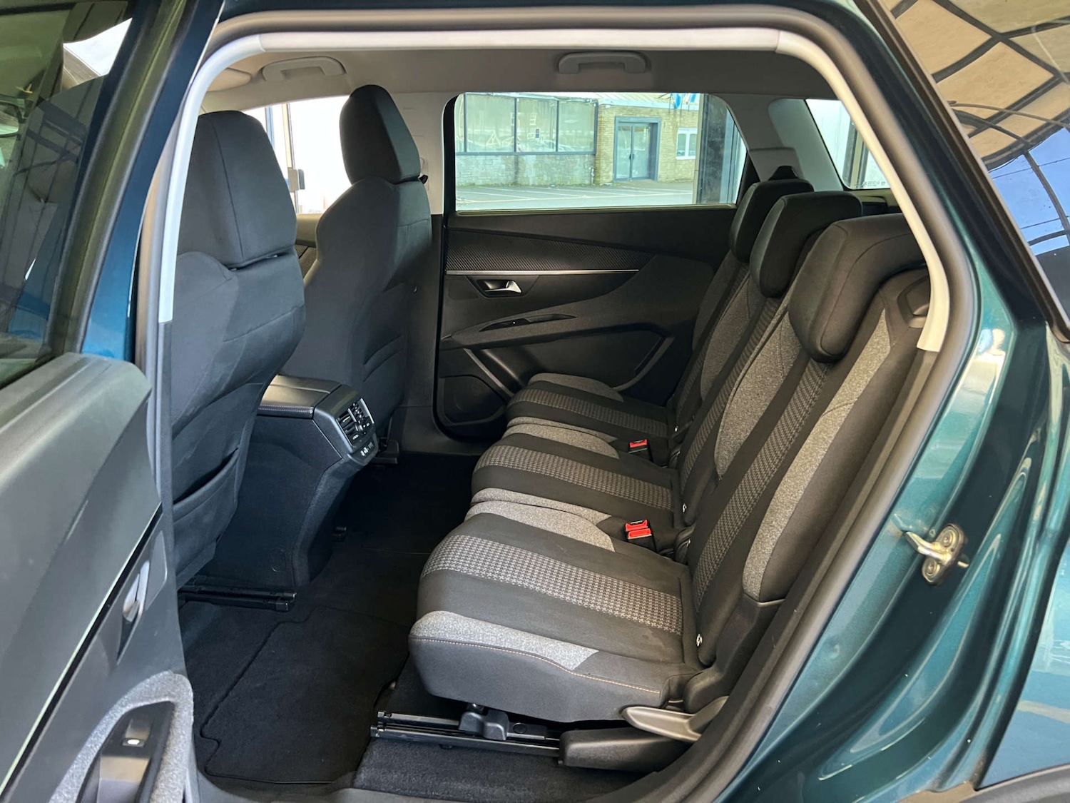 Used Peugeot 5008 2020 for sale - 76829865: Photo 25