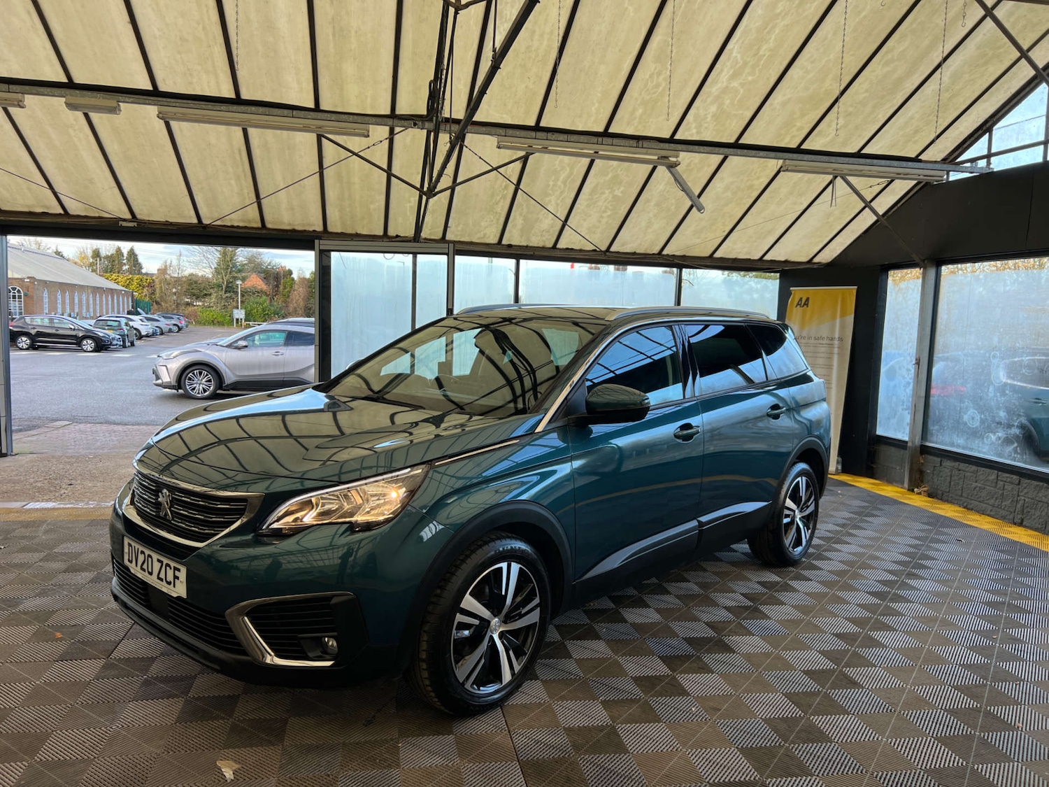 Used Peugeot 5008 2020 for sale - 76829865: Photo 5