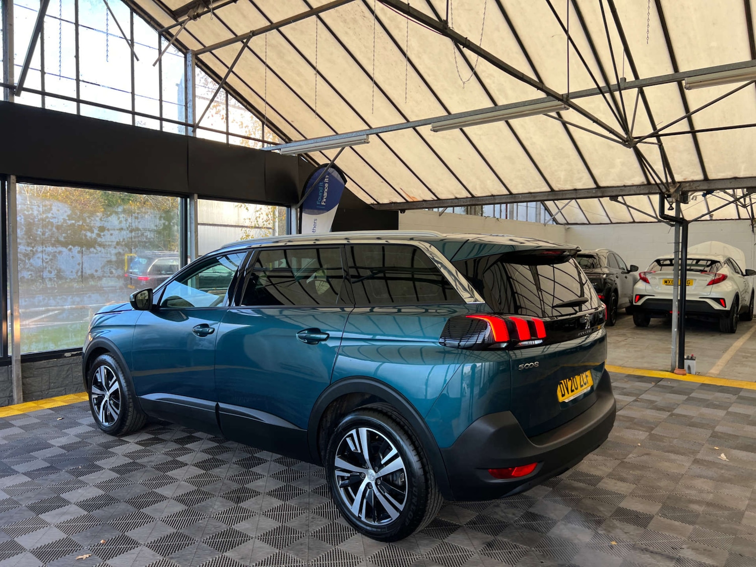 Used Peugeot 5008 2020 for sale - 76829865: Photo 6