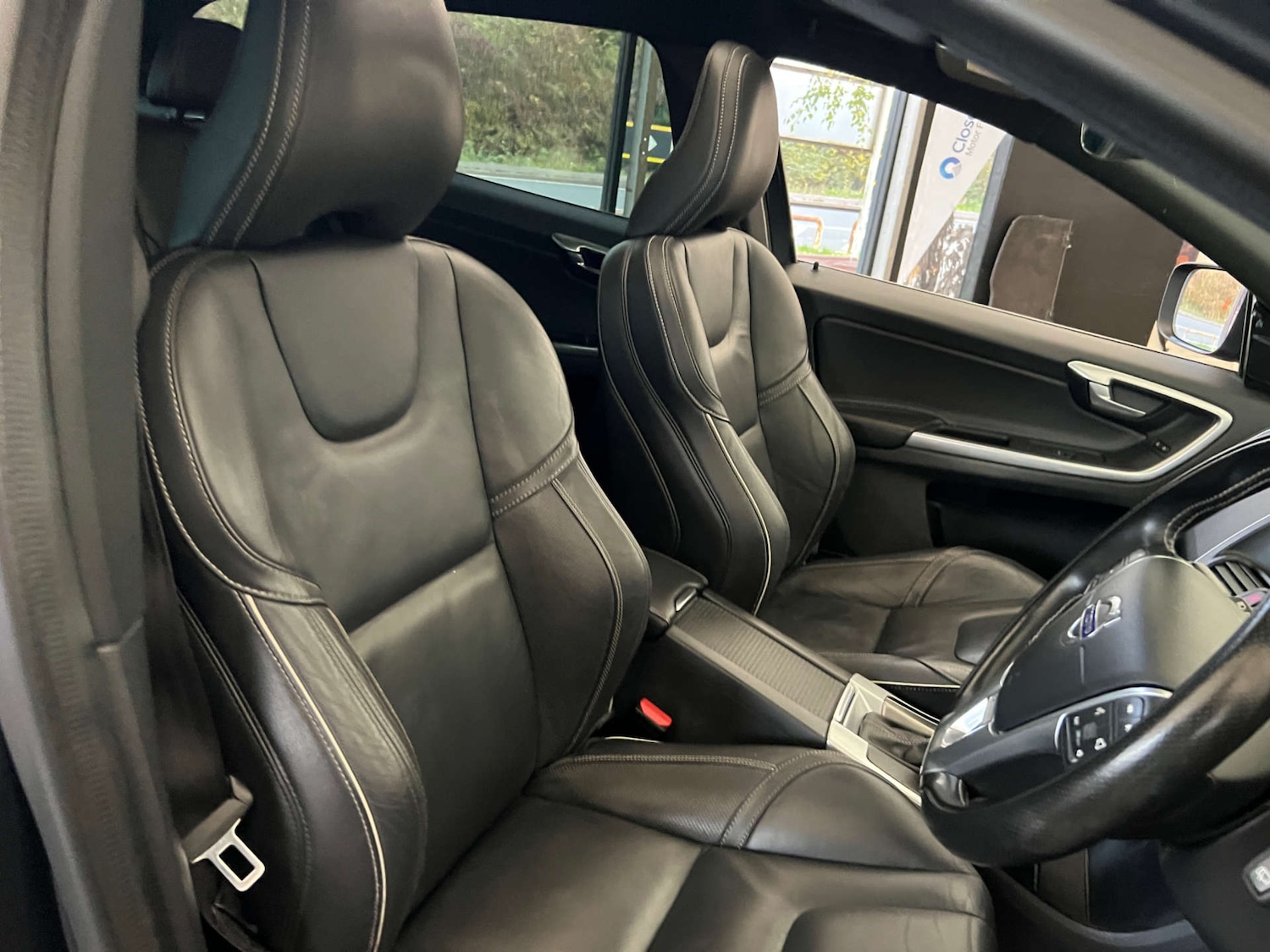 Used Volvo XC60 2017 for sale - 76601878: Photo 10