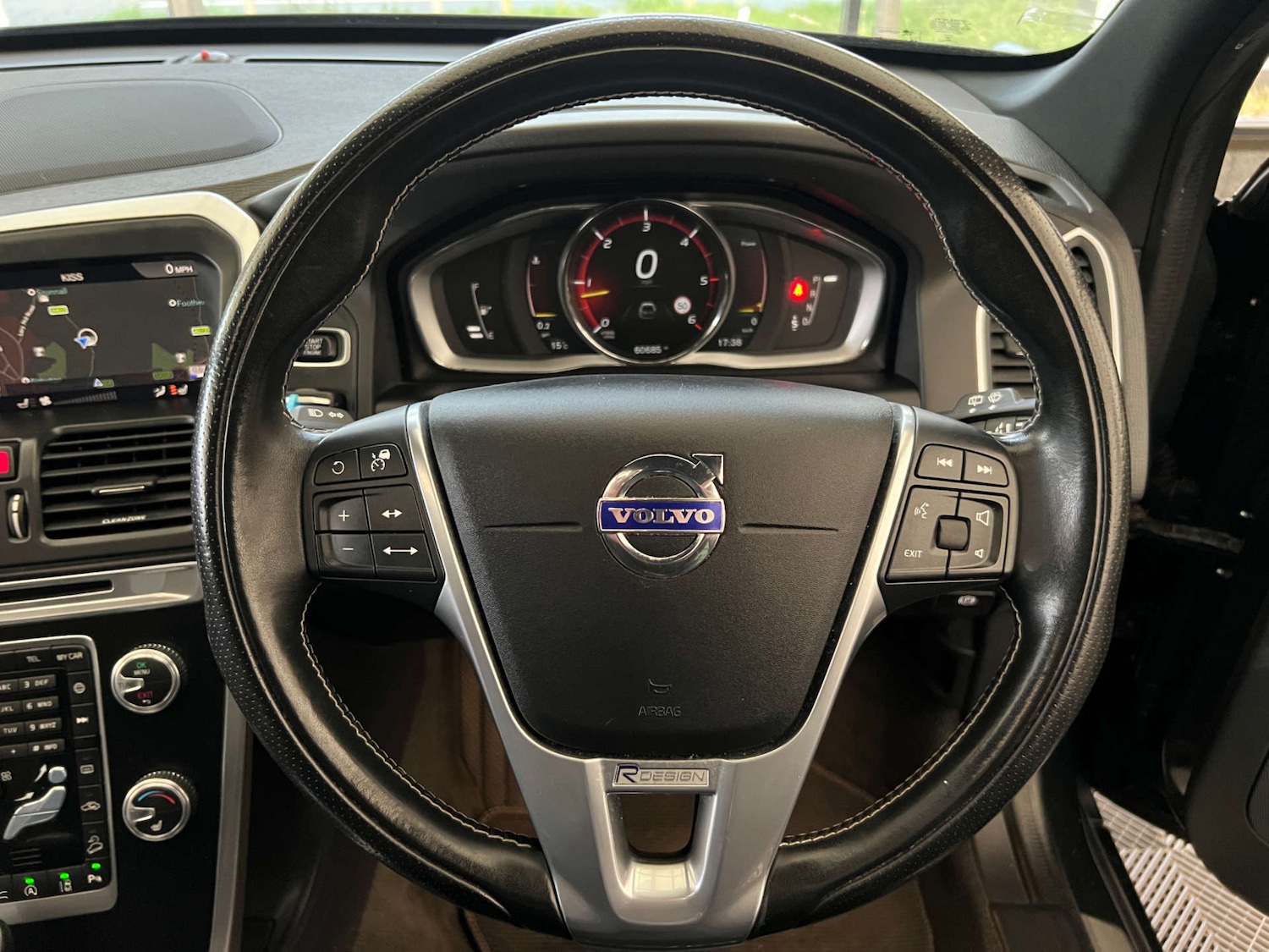 Used Volvo XC60 2017 for sale - 76601878: Photo 20