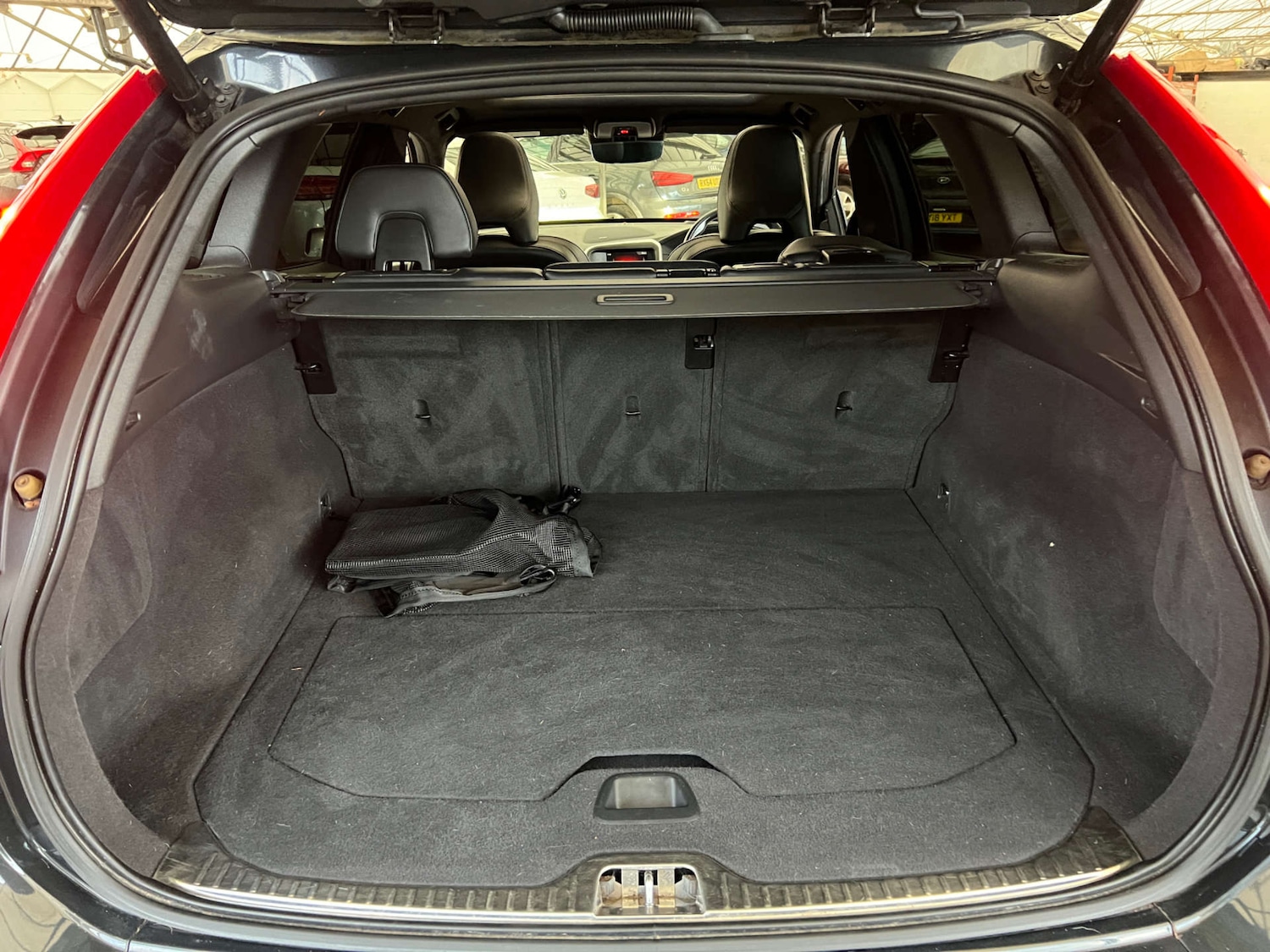 Used Volvo XC60 2017 for sale - 76601878: Photo 34