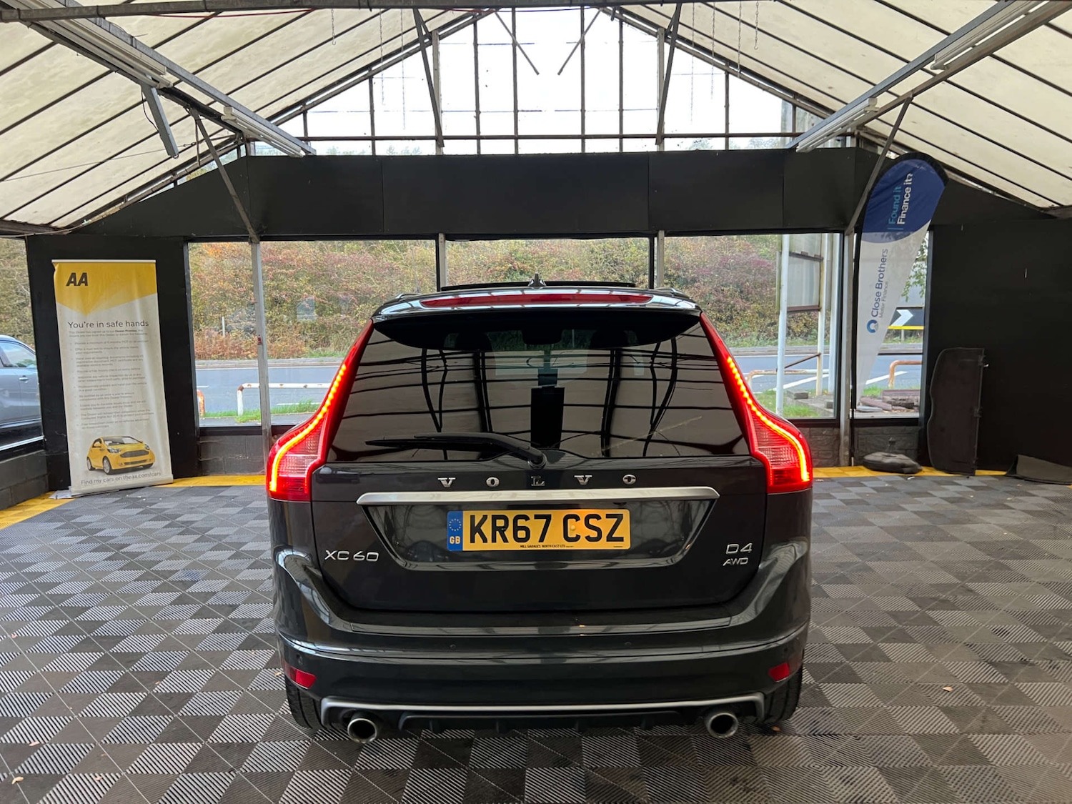 Used Volvo XC60 2017 for sale - 76601878: Photo 6