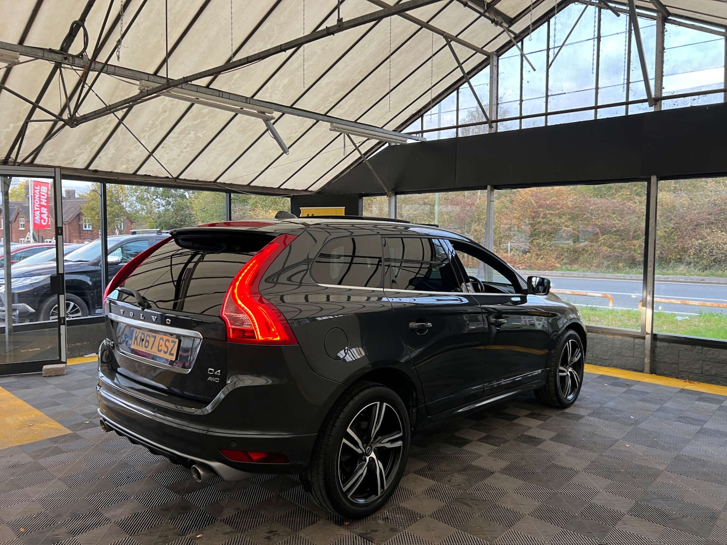 Used Volvo XC60 2017 for sale - 76601878: Photo 7