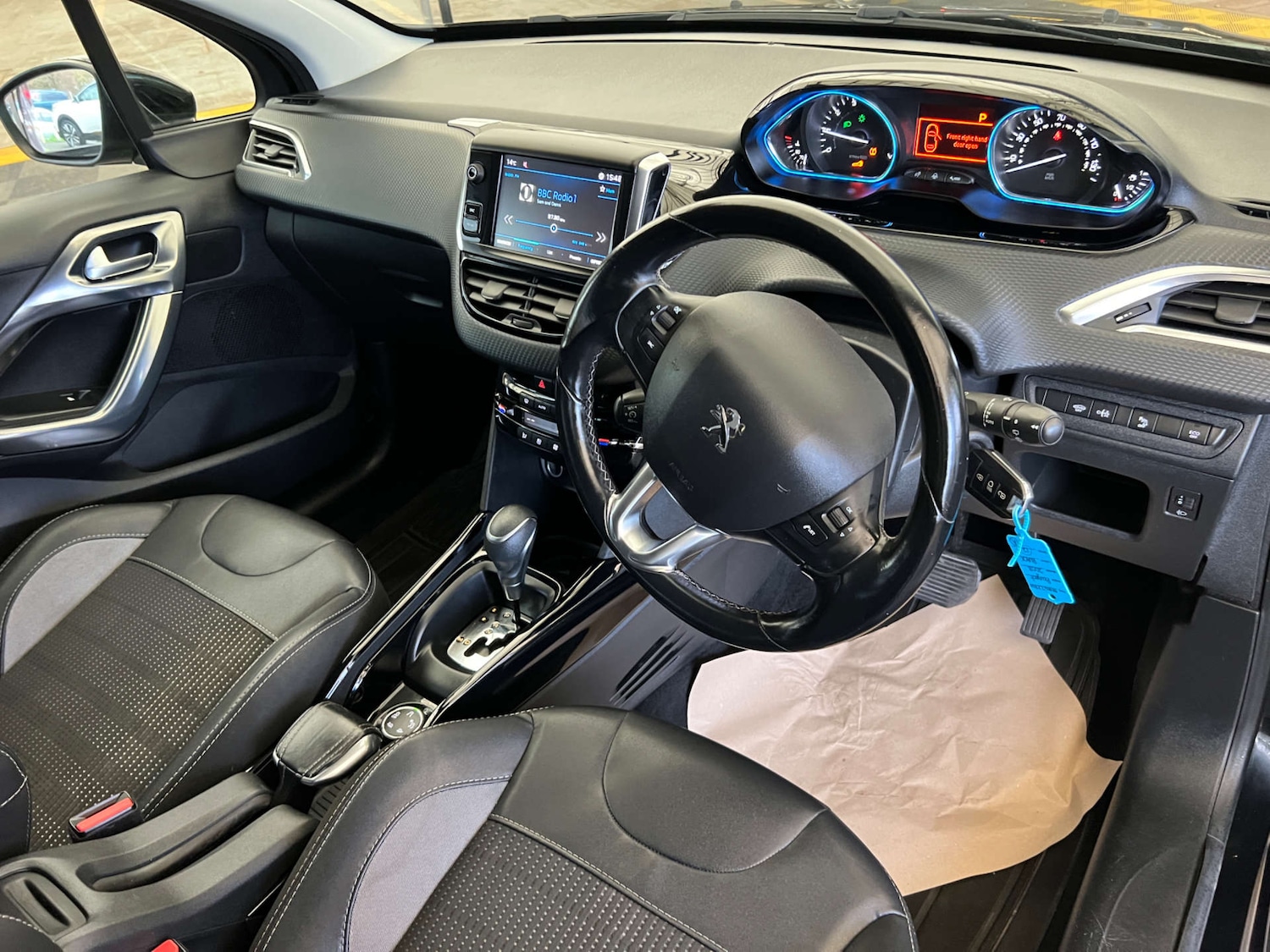 Used Peugeot 2008 2018 for sale - 76544311: Photo 14