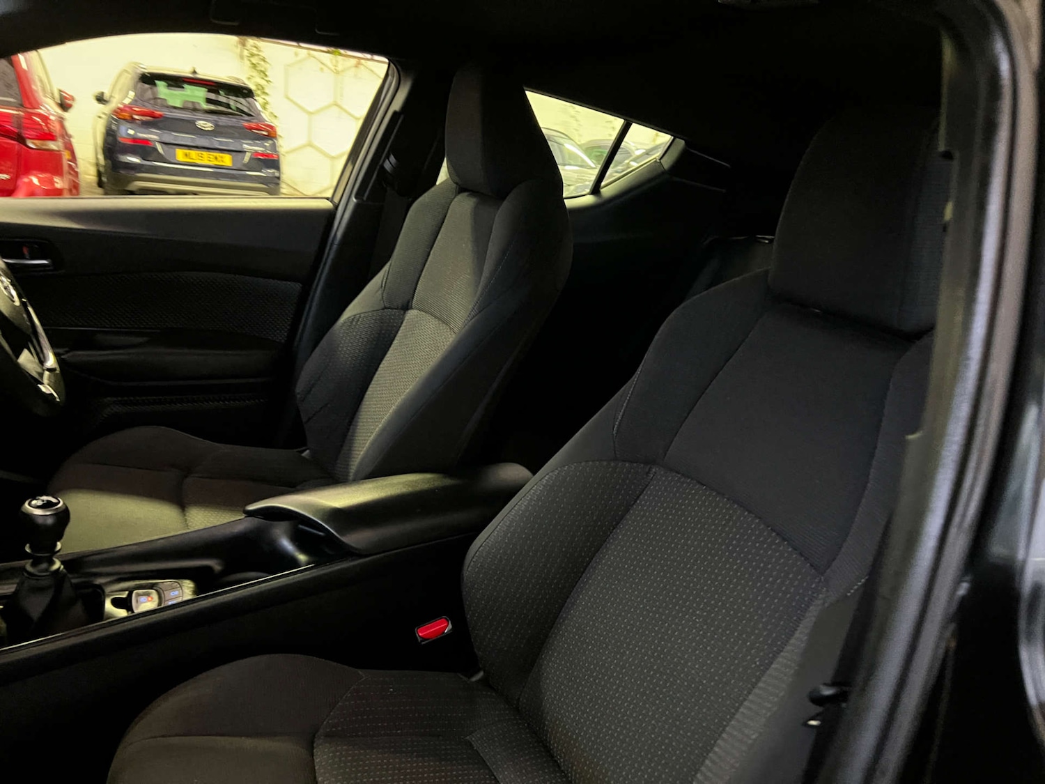 Used Toyota C-HR 2017 for sale - 76591655: Photo 22