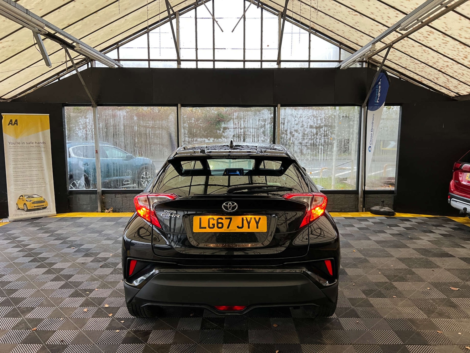 Used Toyota C-HR 2017 for sale - 76591655: Photo 7