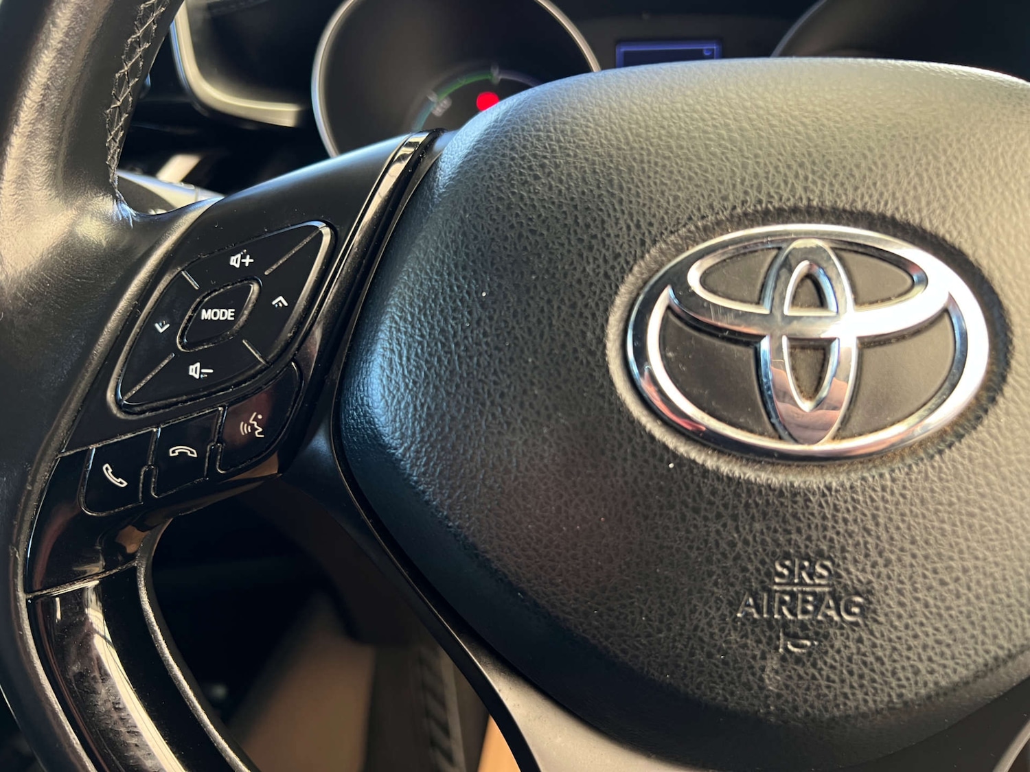 Used Toyota C-HR 2017 for sale - 77675376: Photo 15