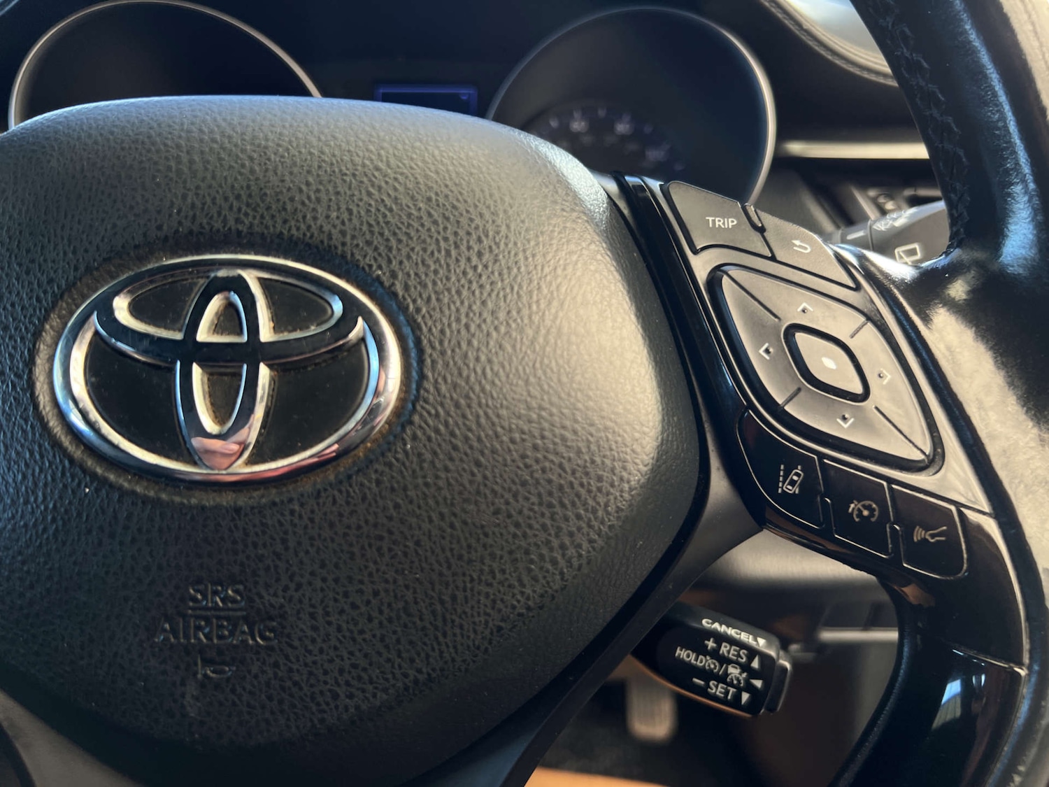 Used Toyota C-HR 2017 for sale - 77675376: Photo 16