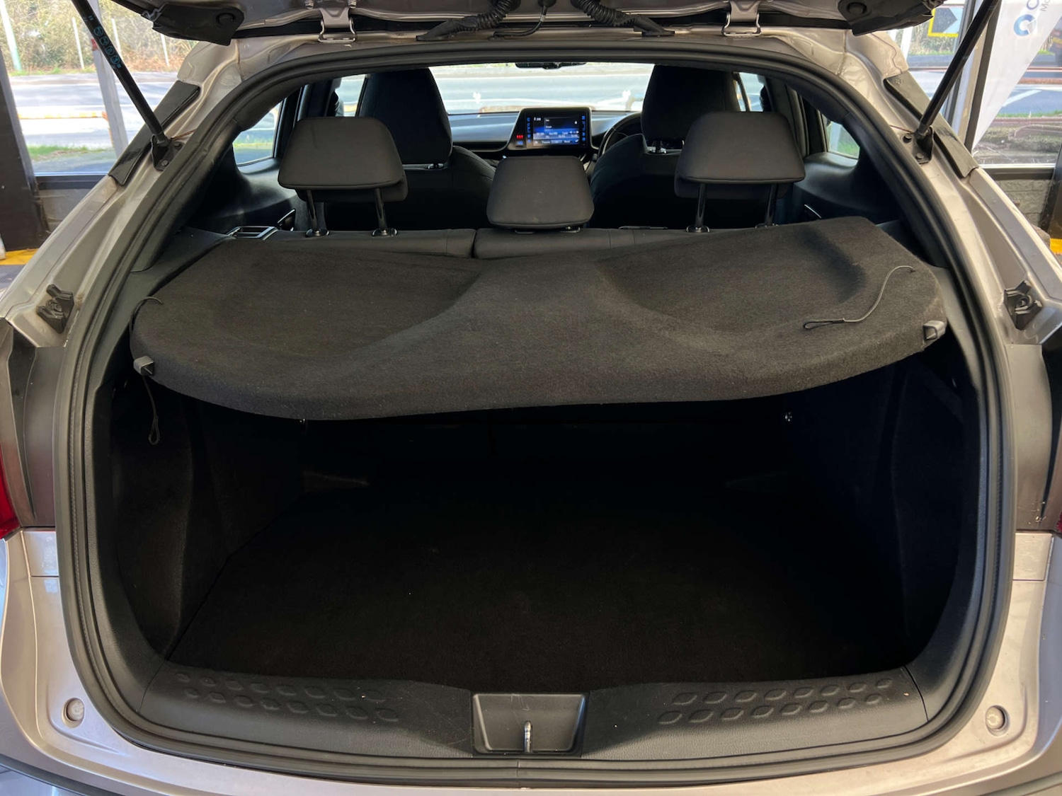 Used Toyota C-HR 2017 for sale - 77675376: Photo 24