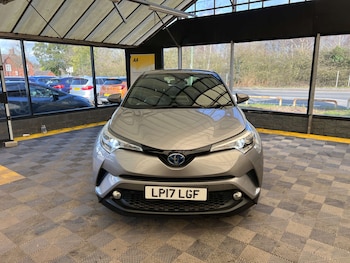 Used Toyota C-HR 2017 for sale - 77675376: Photo