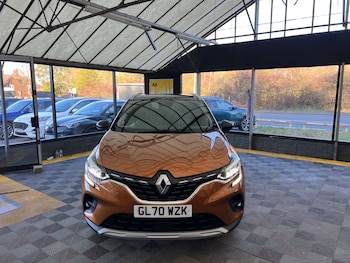 Used Renault Captur 2020 for sale - 76703589: Photo