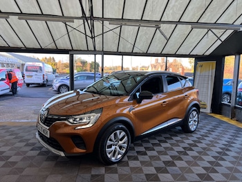 Used Renault Captur 2020 for sale - 76703589: Photo