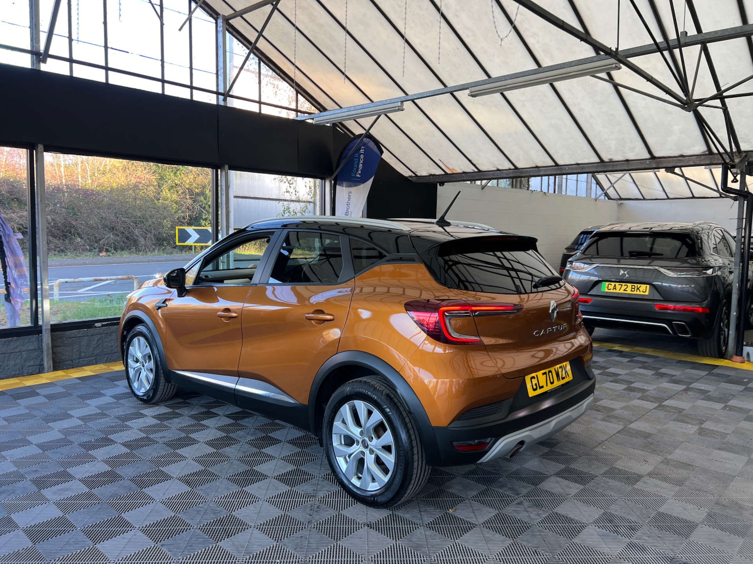 Used Renault Captur 2020 for sale - 76703589: Photo 5