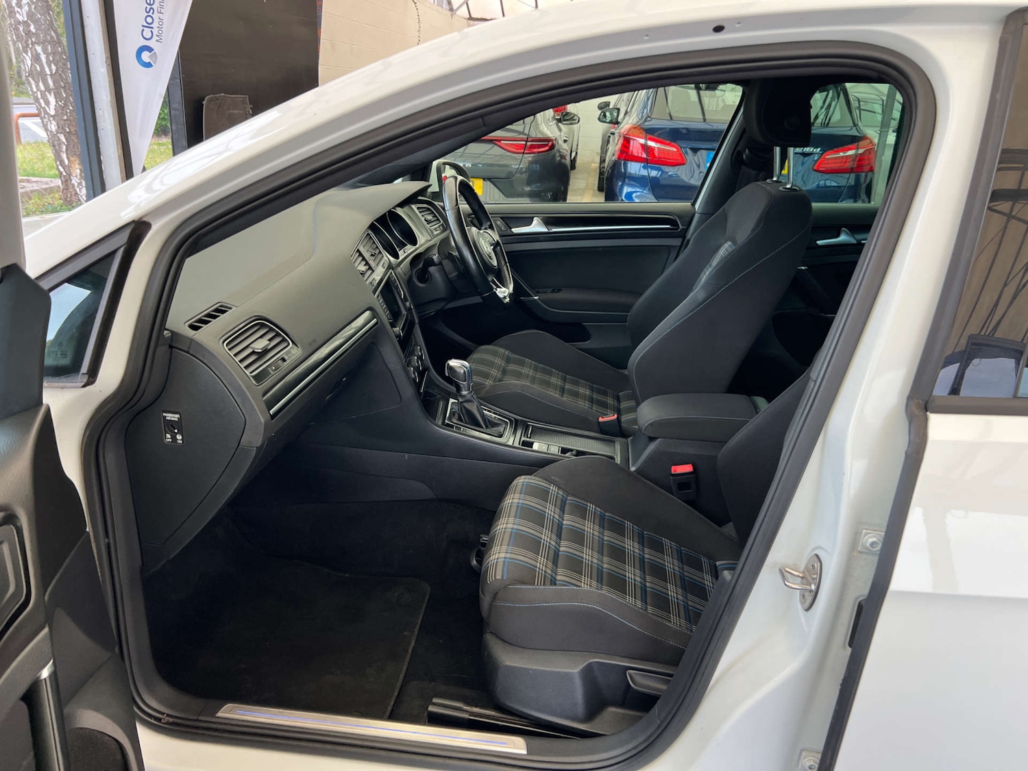 Used Volkswagen Golf 2016 for sale - 76231889: Photo 22