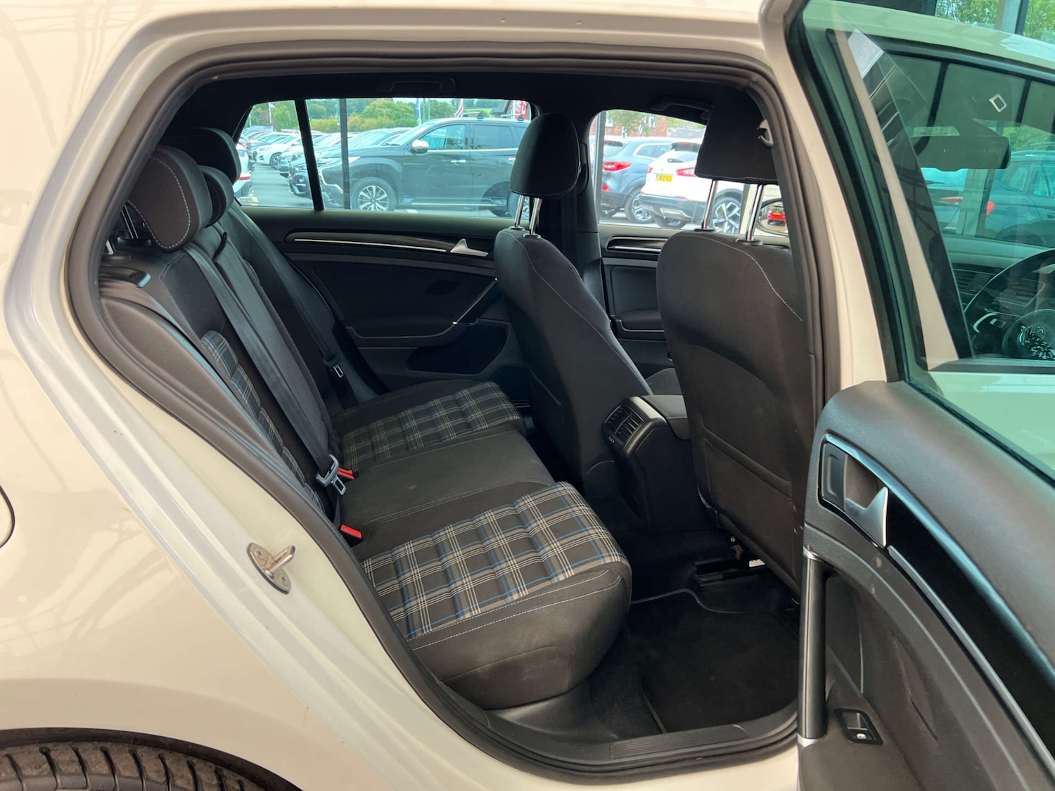 Used Volkswagen Golf 2016 for sale - 76231889: Photo 26