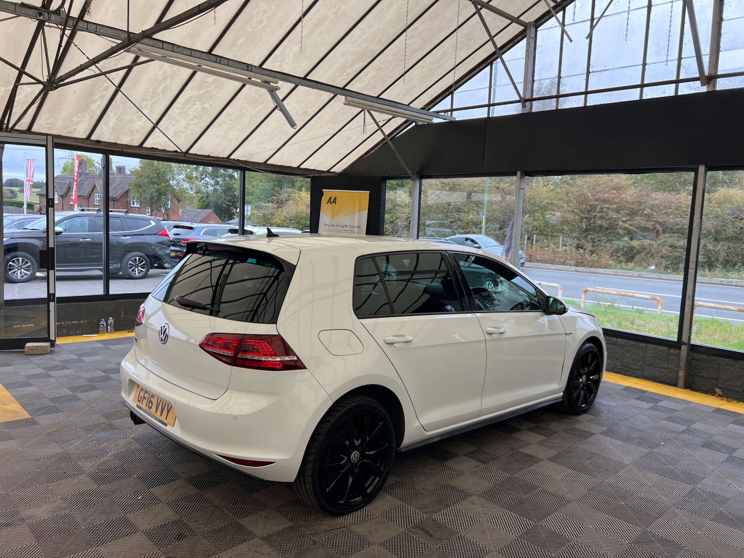 Used Volkswagen Golf 2016 for sale - 76231889: Photo 8