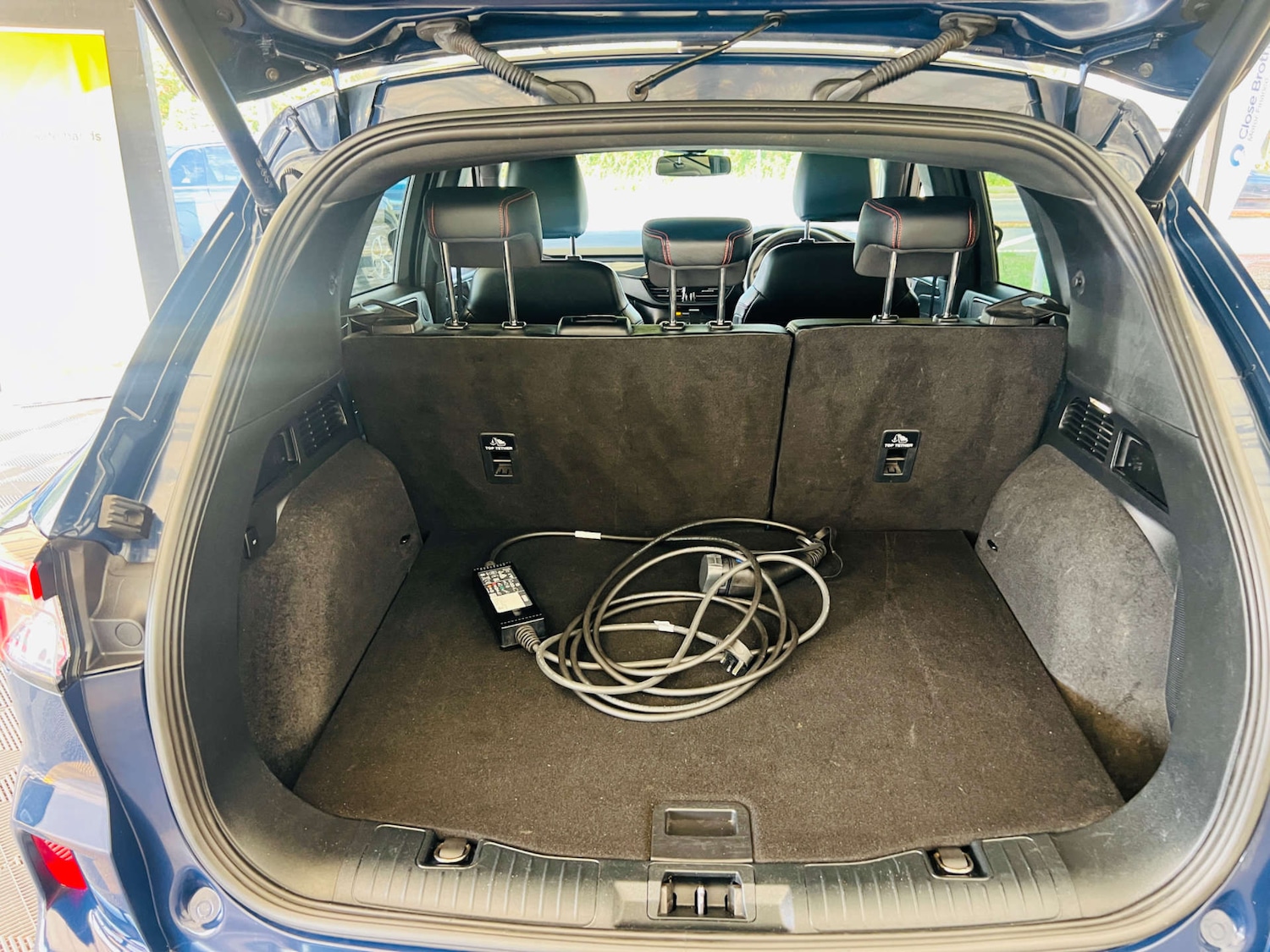 Vehicle 28
