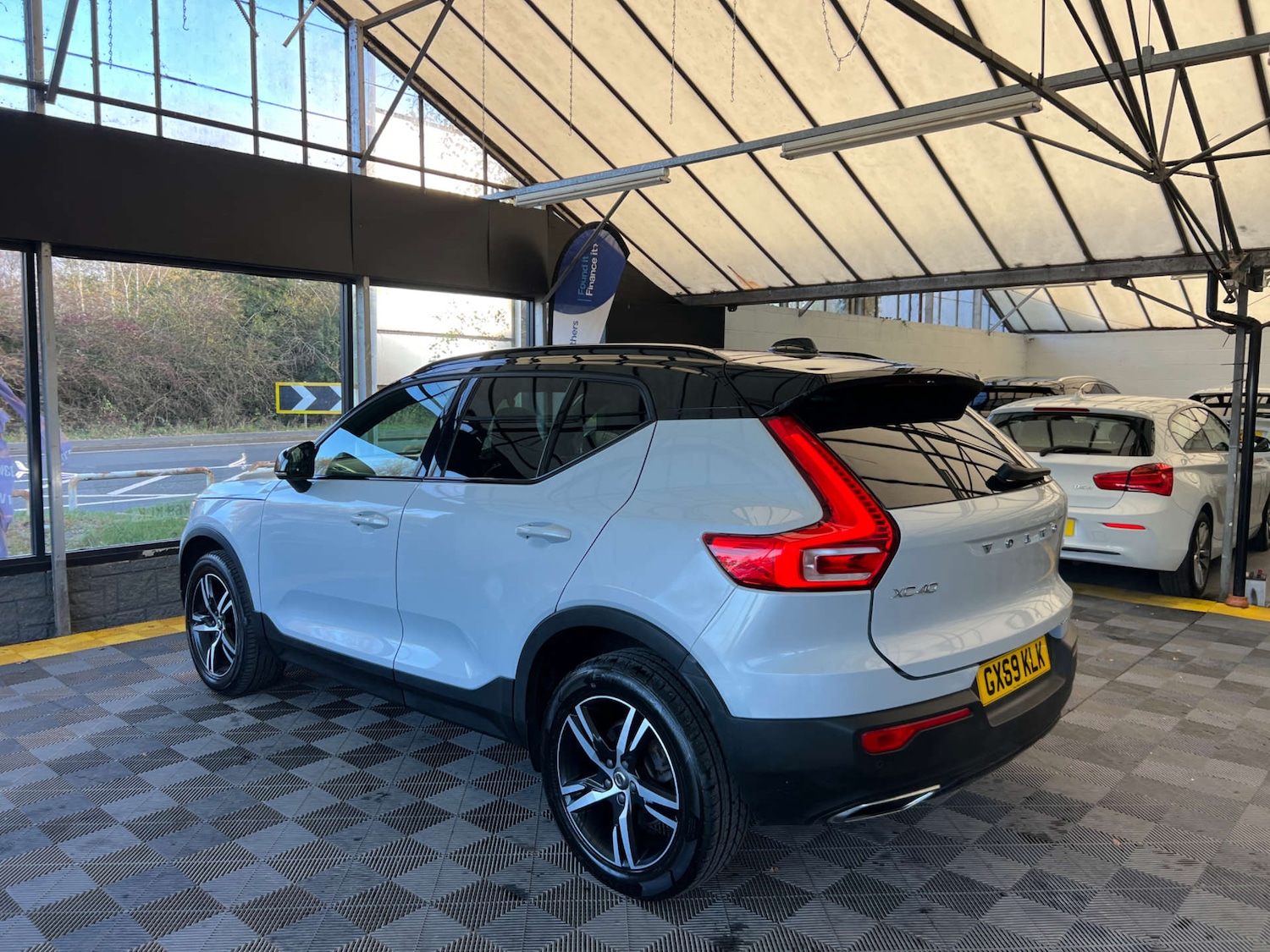 Used Volvo XC40 2019 for sale - 76650397: Photo 5