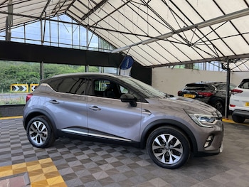 Used Renault Captur 2020 for sale - 78779661: Photo