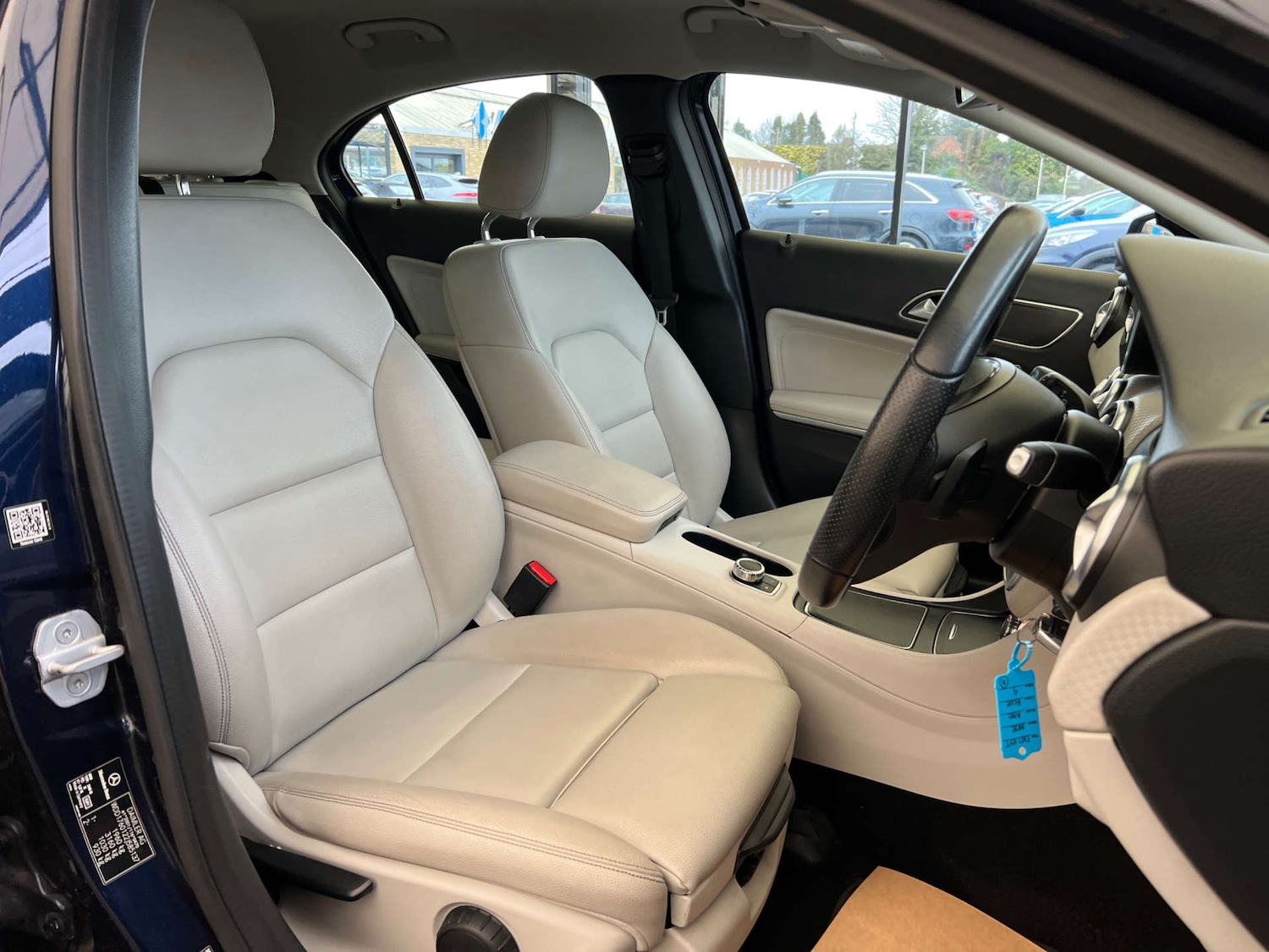 Used Mercedes-Benz A-Class 2017 for sale - 77595688: Photo 11